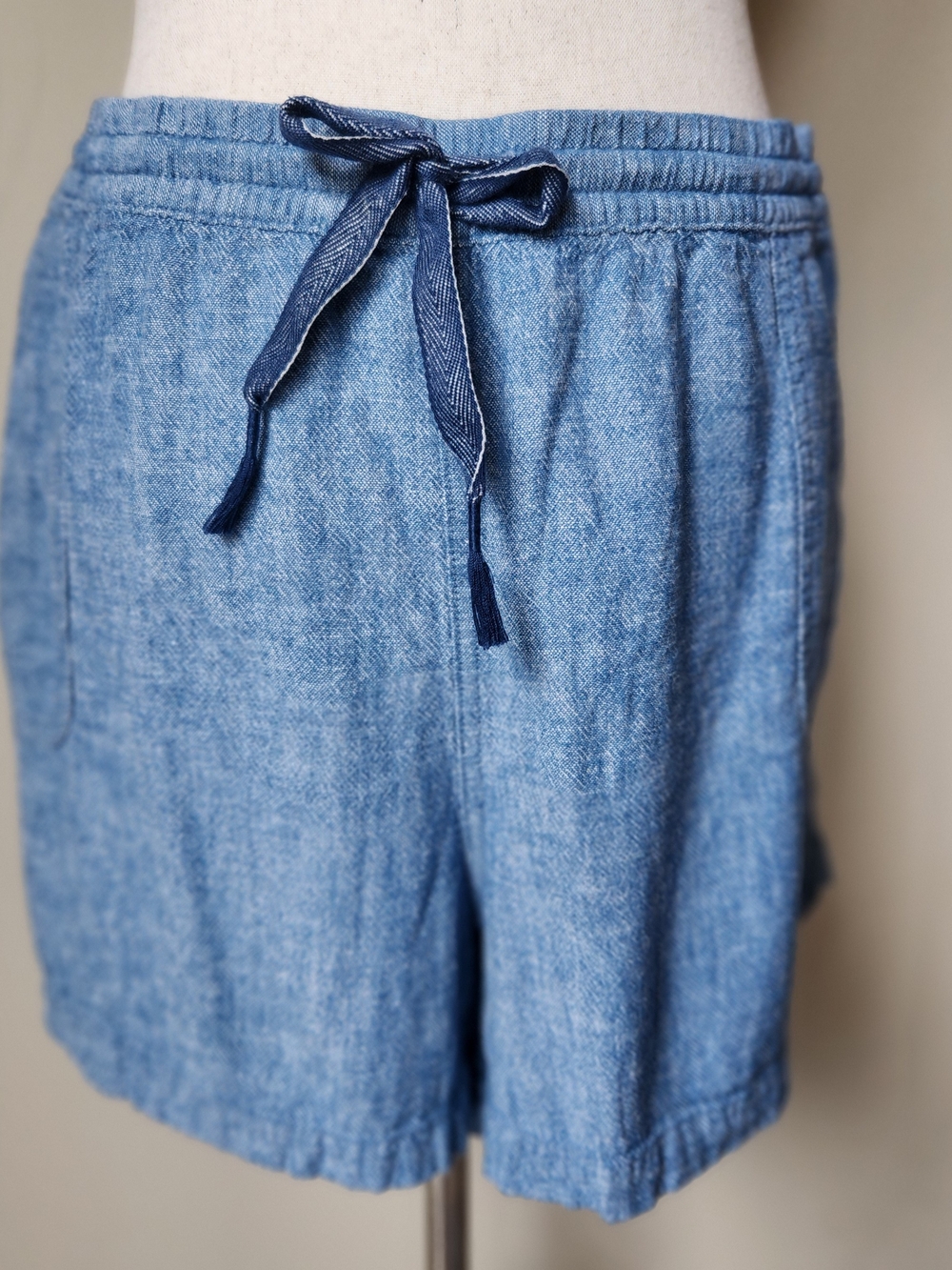 Eddie Bauer Chambray Linen Blend Drawstring Shorts Blue Plus Size XXL Summer 2XL